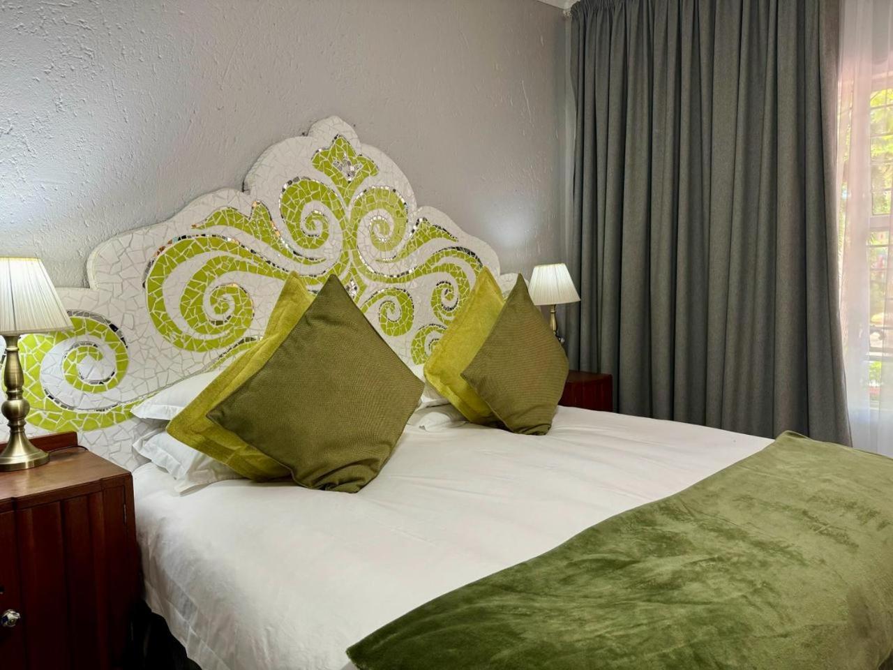 Rabbit Hole 3* Johannesburg