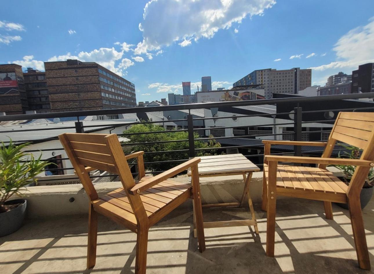 Trendy _ @ Craftsmanship On Main Apartment Johannesburg