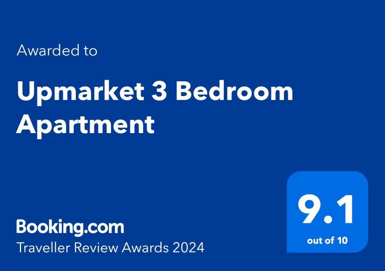 Apartment Upmarket 3 Bedroom *