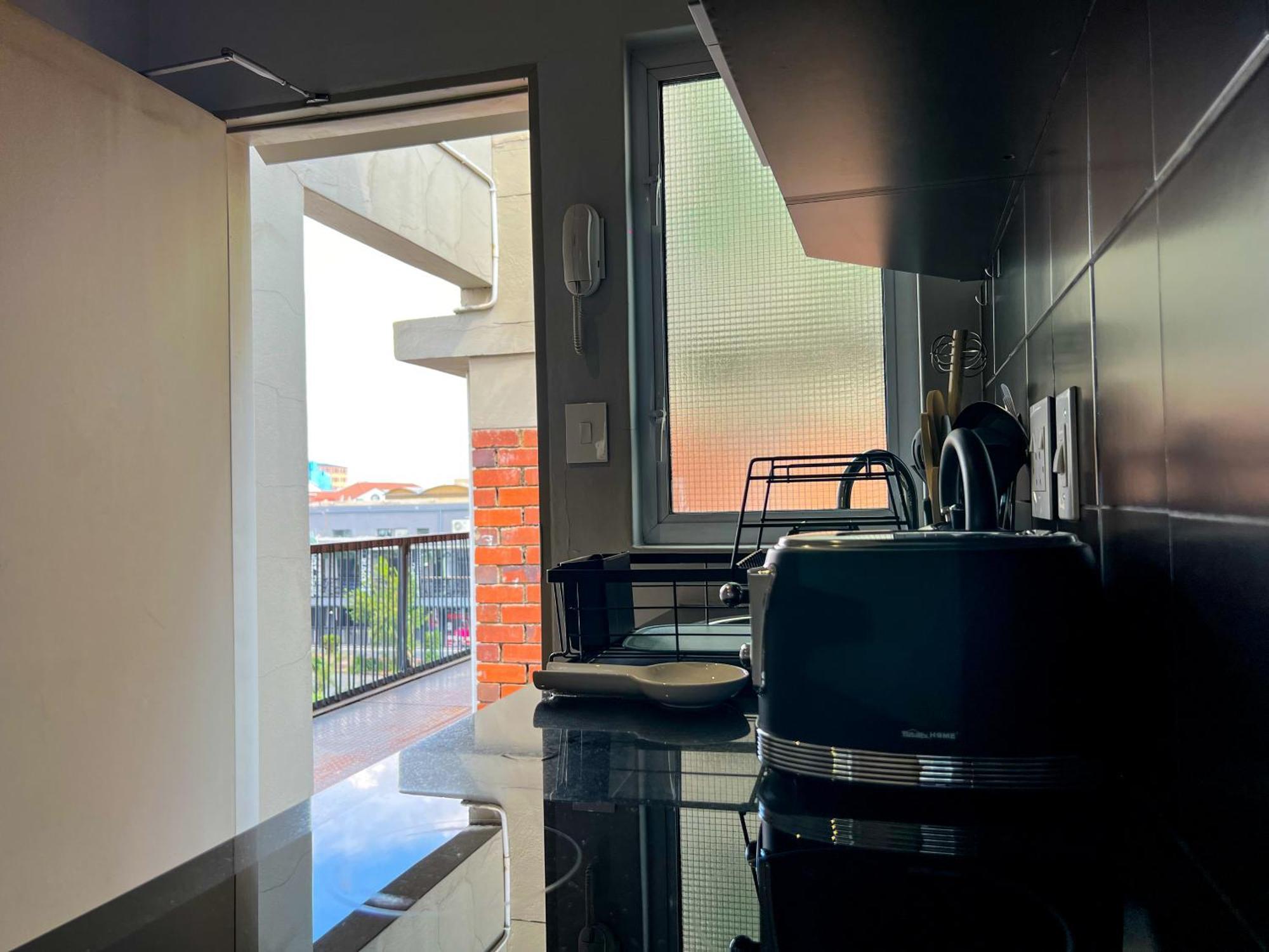 Entire In Maboneng Apartment