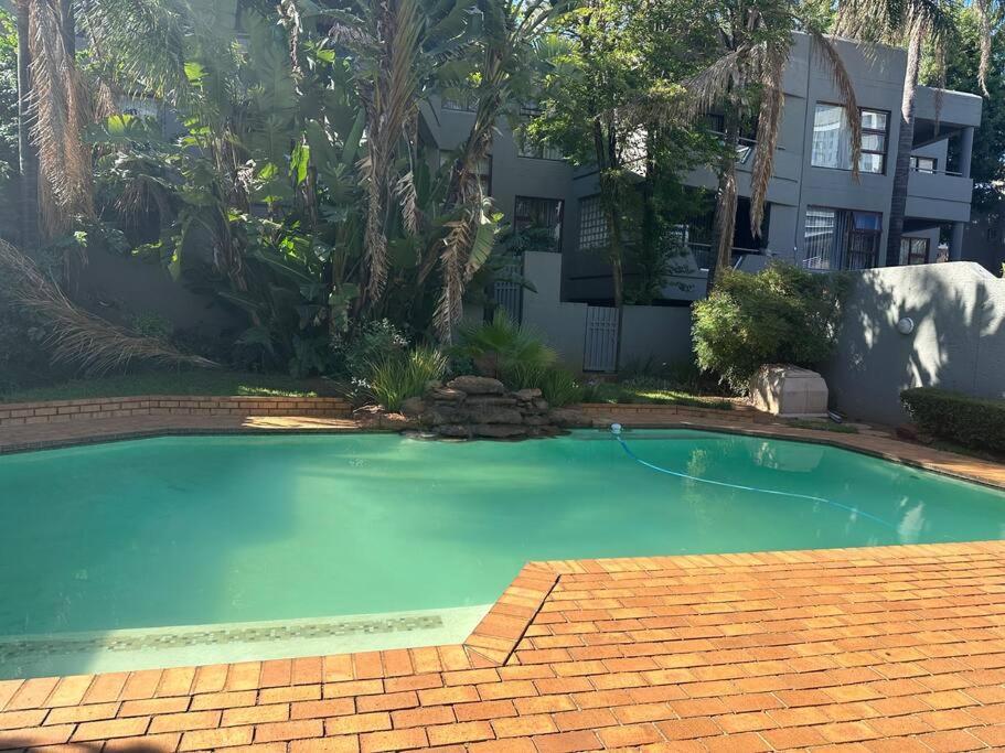 Luxury Sandton Apartment *