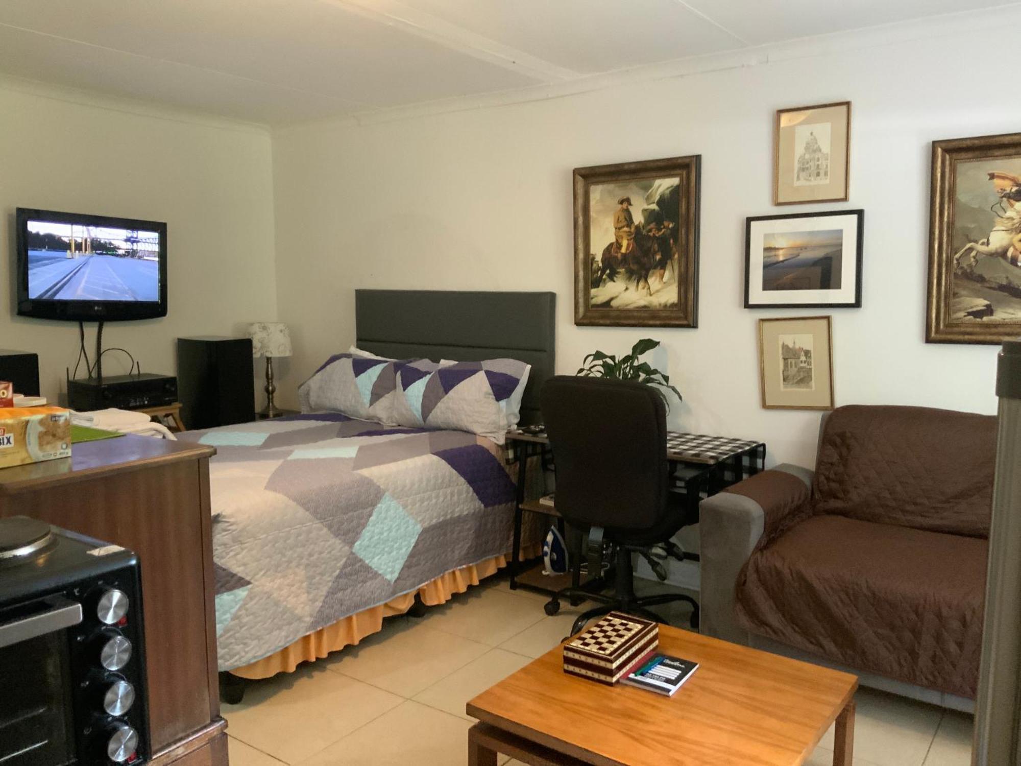 Coz Bachelor Pad In Randburg * Johannesburg
