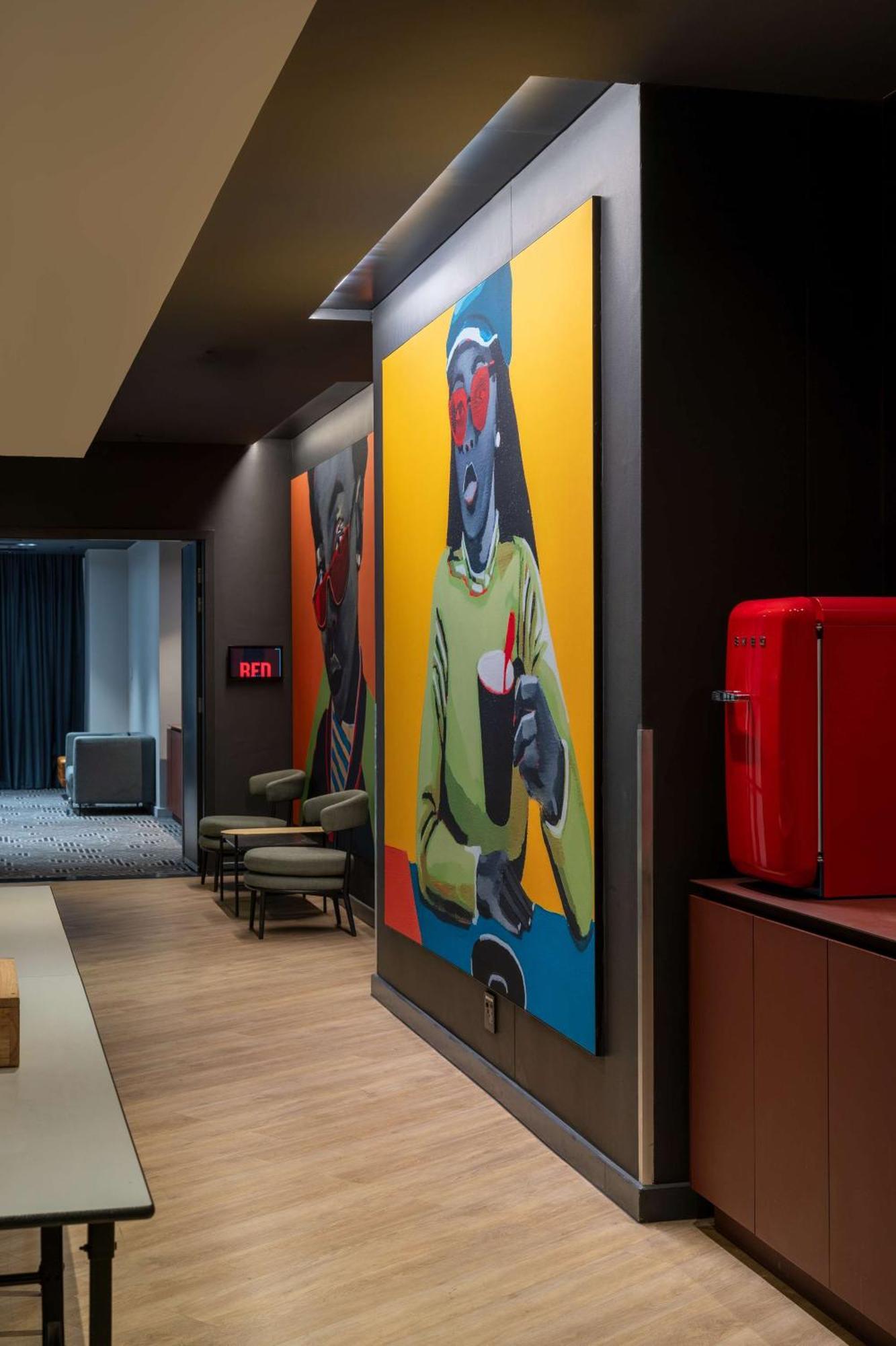 Radisson Red Rosebank 4*