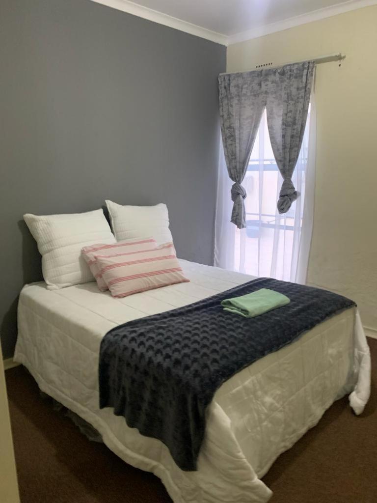Holiday home 4 Bedroomed, Townhouse *