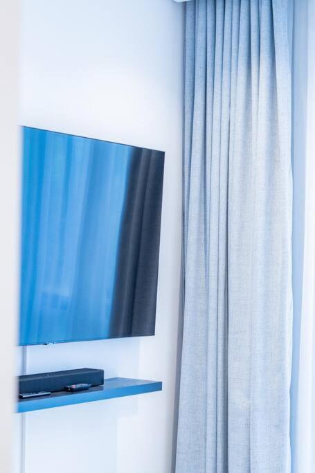 Outstanding 2br Sandton With A View Apartamento *