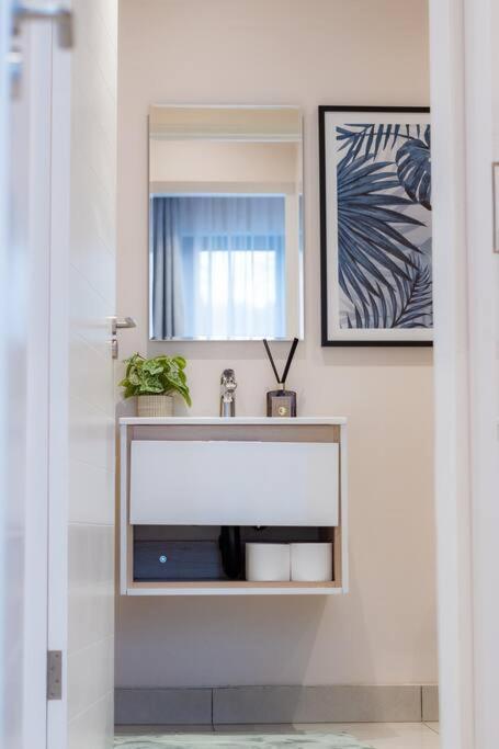 Apartamento Outstanding 2br Sandton With A View Joanesburgo