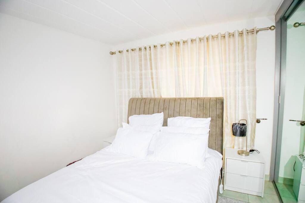 2 Bedroom Sandton Johannesburg