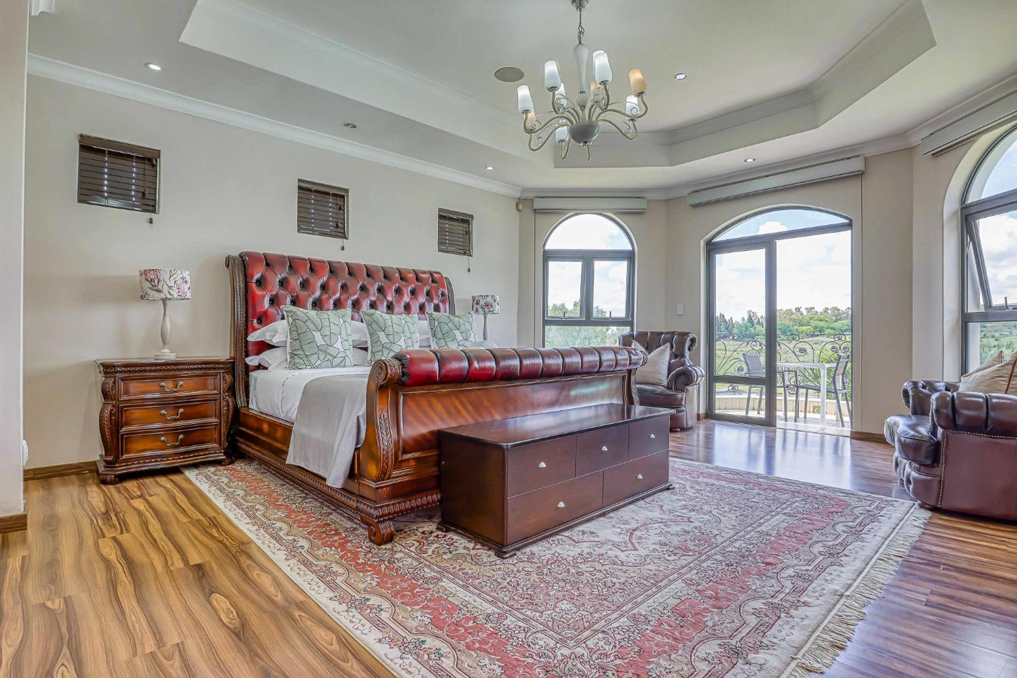 Tasha Luxury Suites, Lanseria * Johannesburg