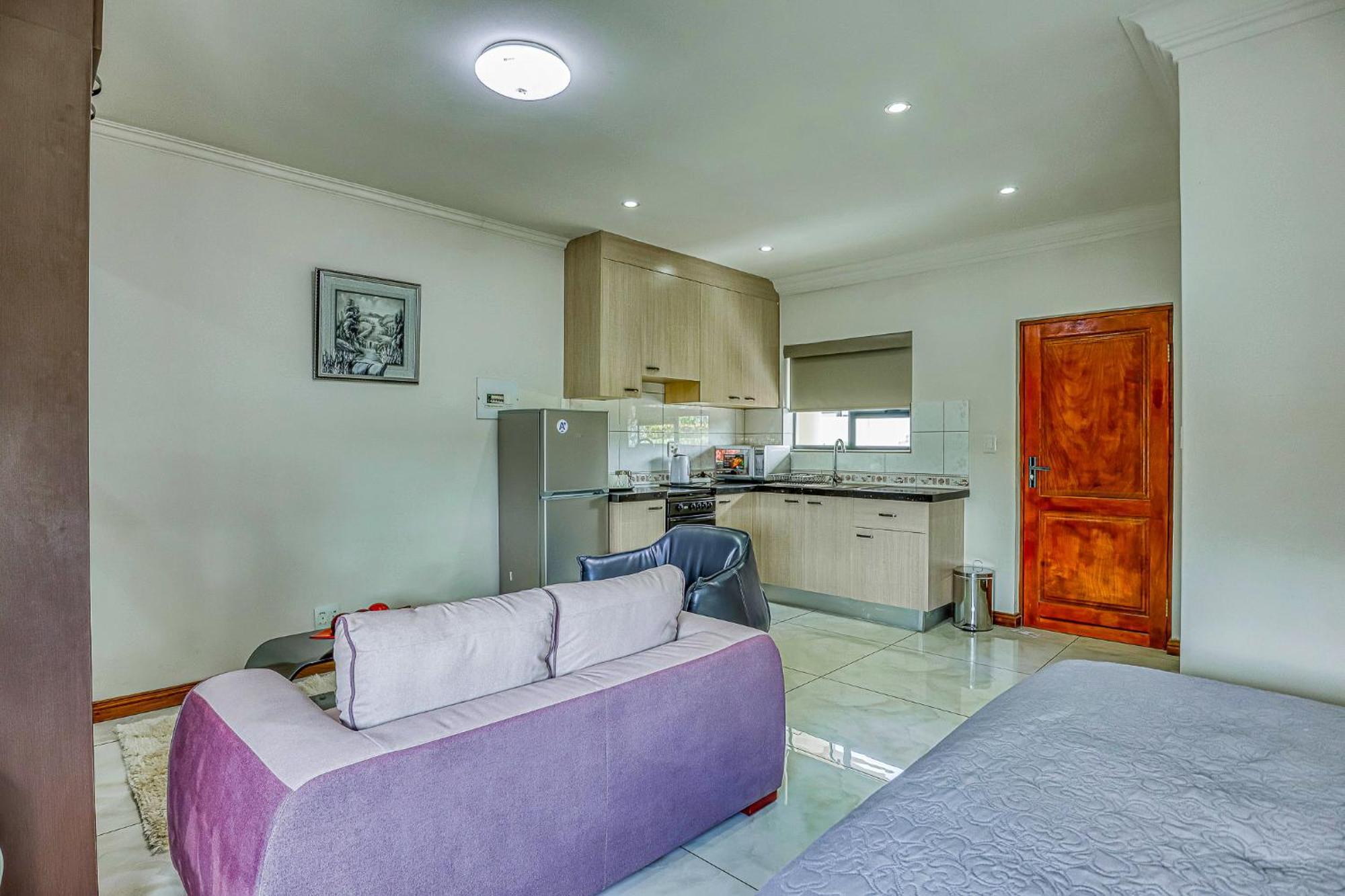 Tasha Luxury Suites, Lanseria *