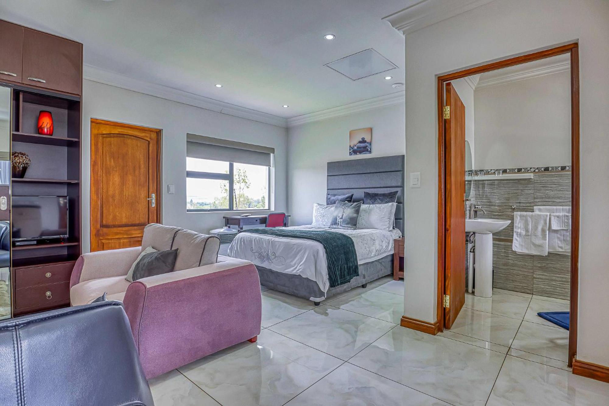 Tasha Luxury Suites, Lanseria * Johannesburg