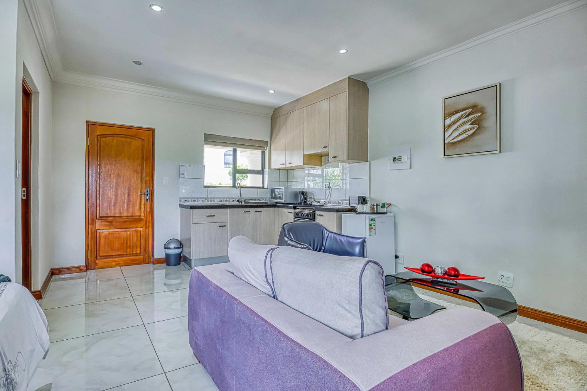 Tasha Luxury Suites, Lanseria Johannesburg