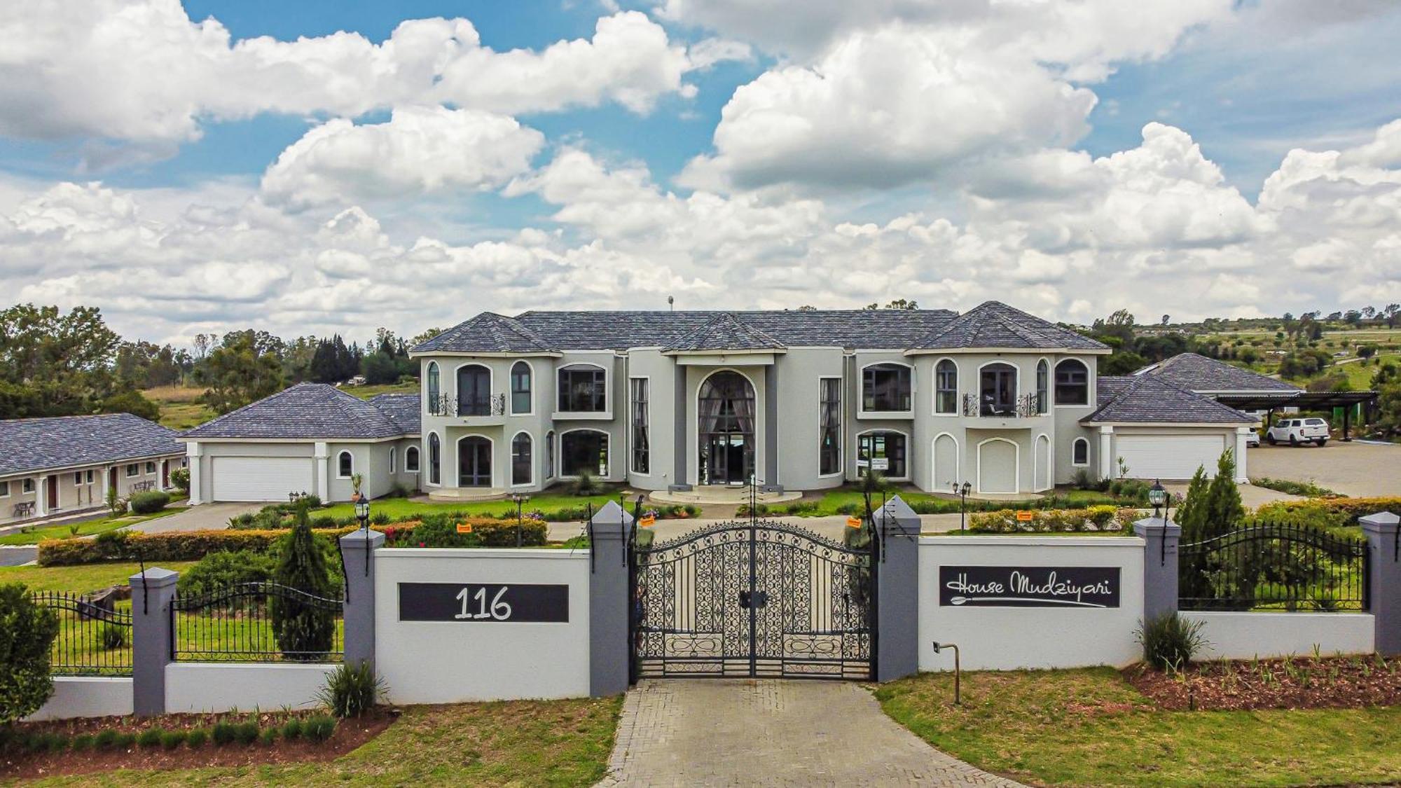 Nhà khách Tasha Luxury Suites, Lanseria Johannesburg