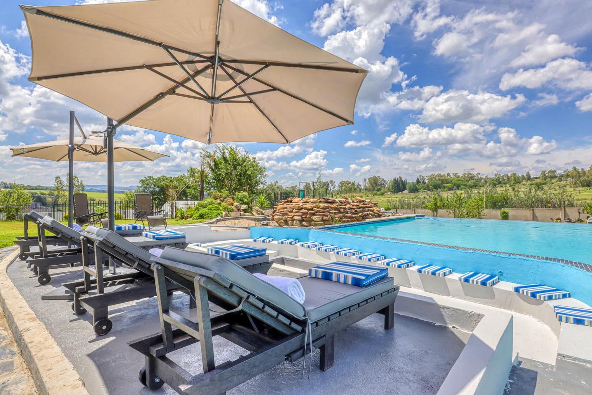Tasha Luxury Suites, Lanseria Johannesburg