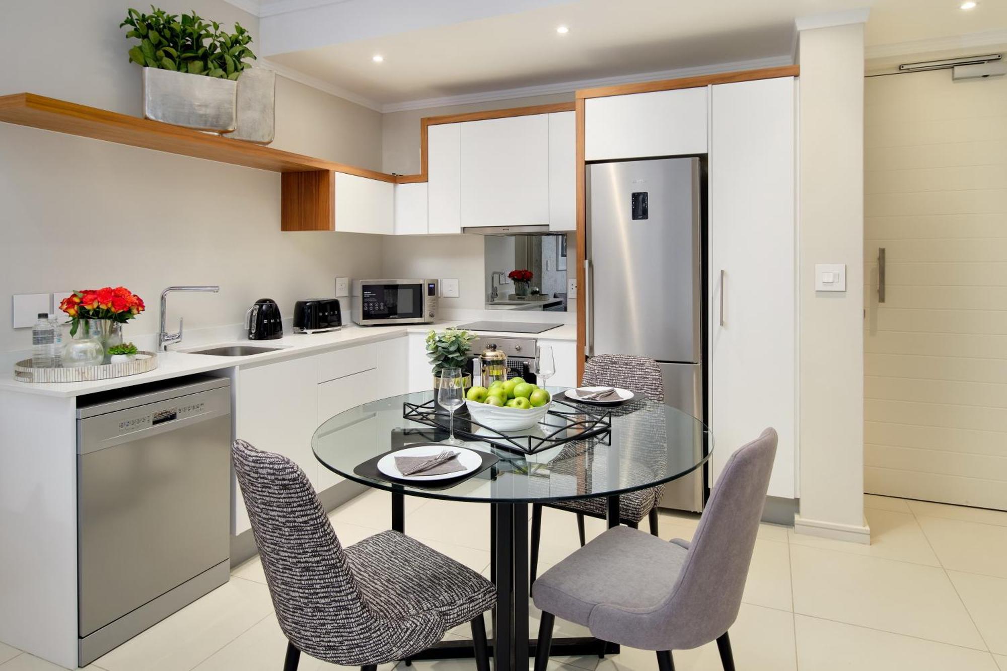 Sandton 15 West Road South Apartment *