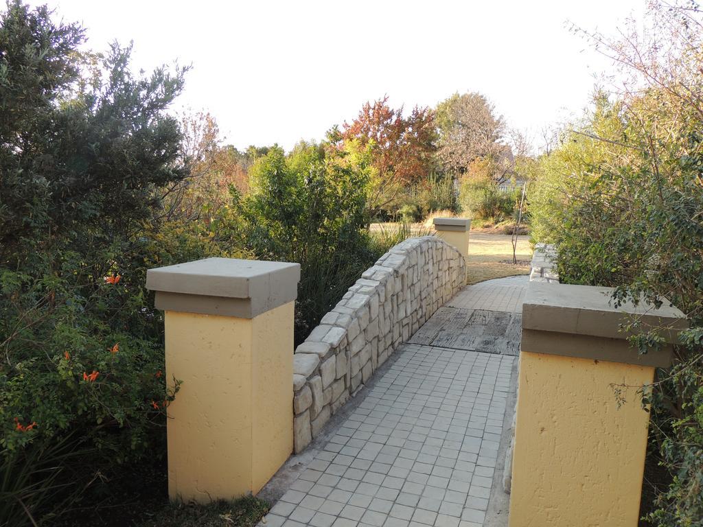 Strawberry Fields Country Manor *