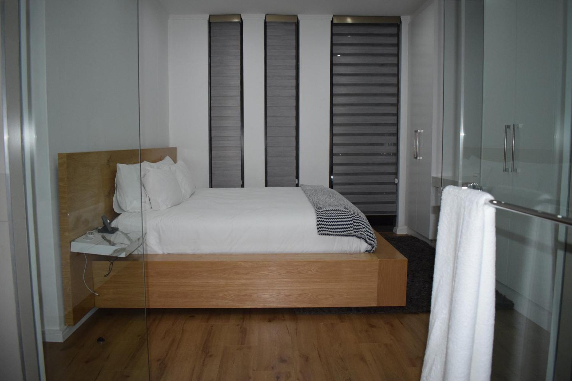 Sandton 15 West Road South Apartment