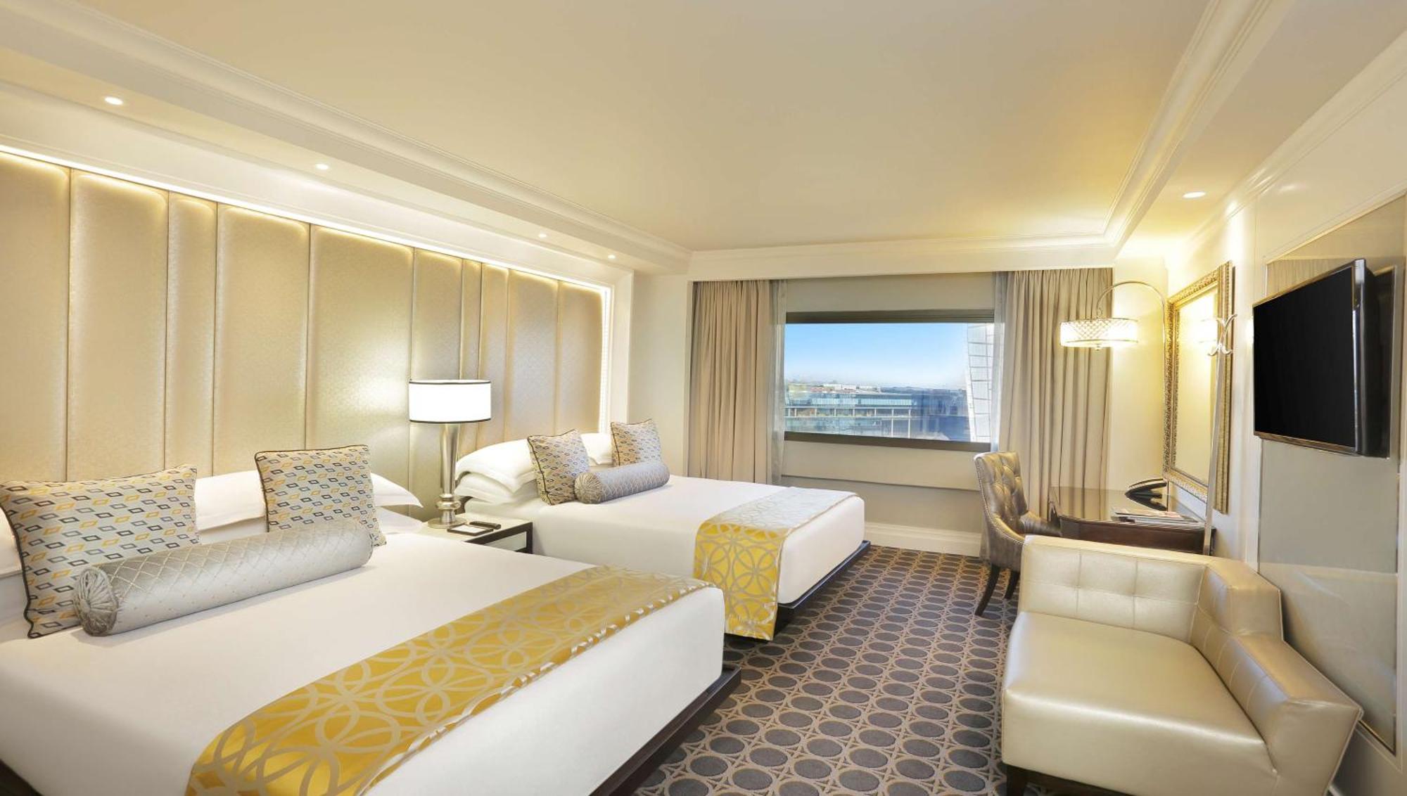 Hotel Sandton Sun And Towers 5*