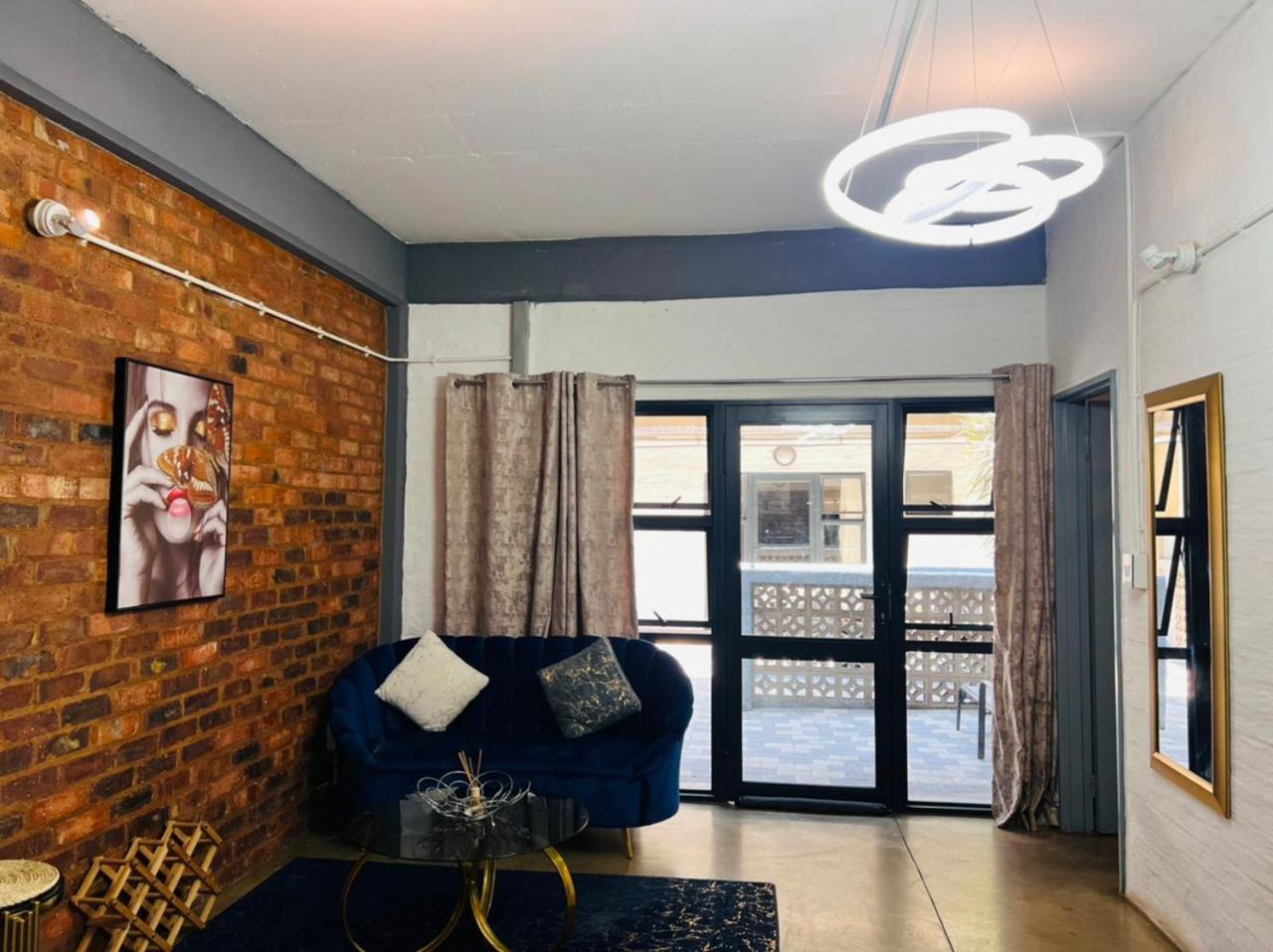 Craftman Capital 305 Apartment *