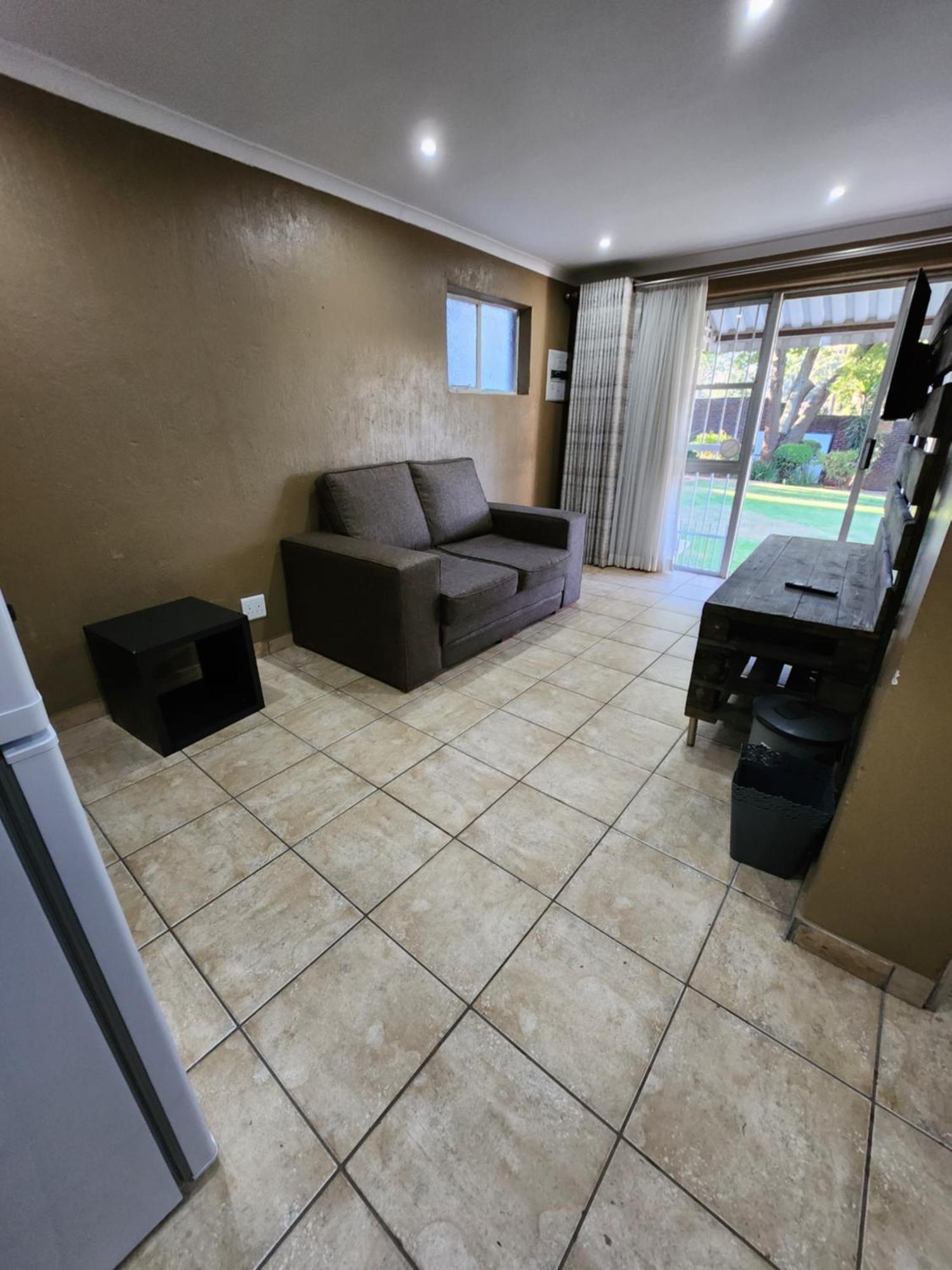 Fm Guest Comfort, Tranquility & Peace Of Mind Guest house Johannesburg