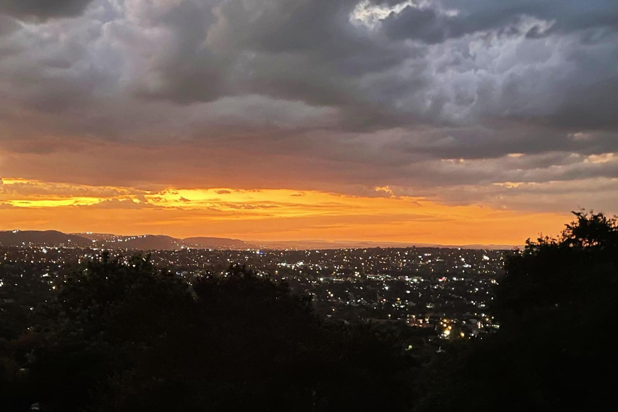 Apartment Sunset View Boutique: Luxury Nature Retreat With Pool And Solar Johannesburg