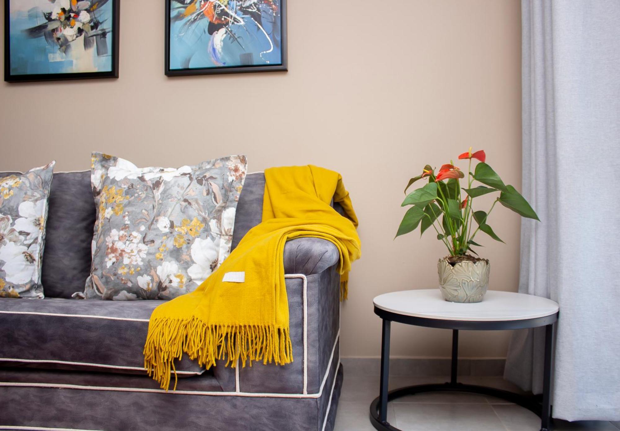Airville Luxury Apartments, 7Min Drive To Cresta Mall