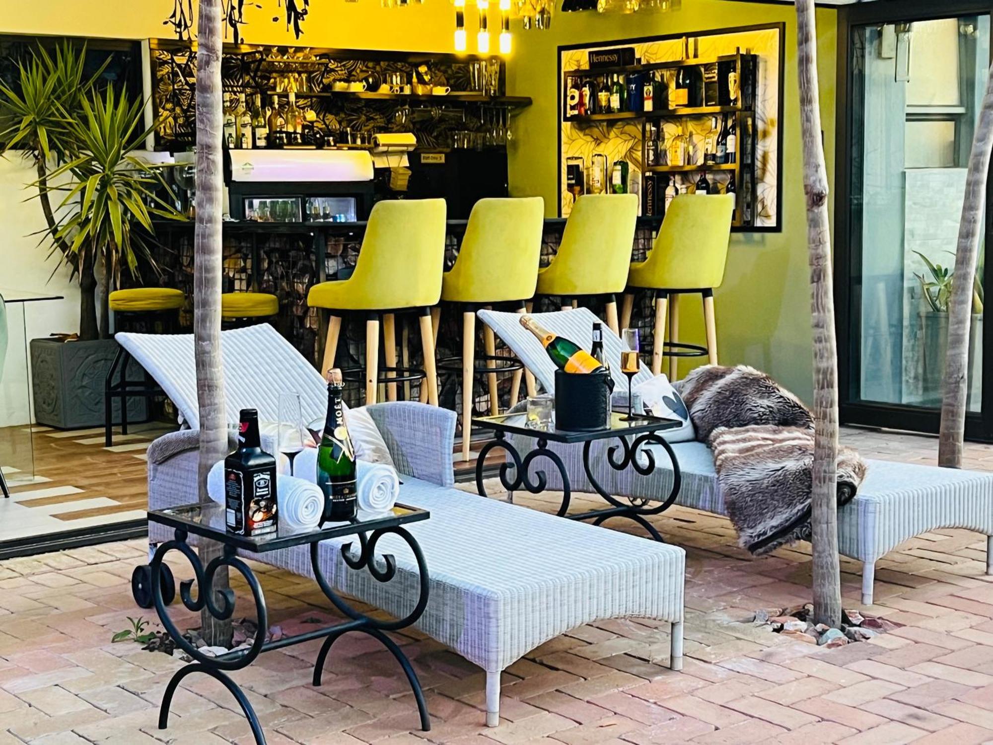 24 On Basil Boutique Luxury Aparthotel Johannesburg