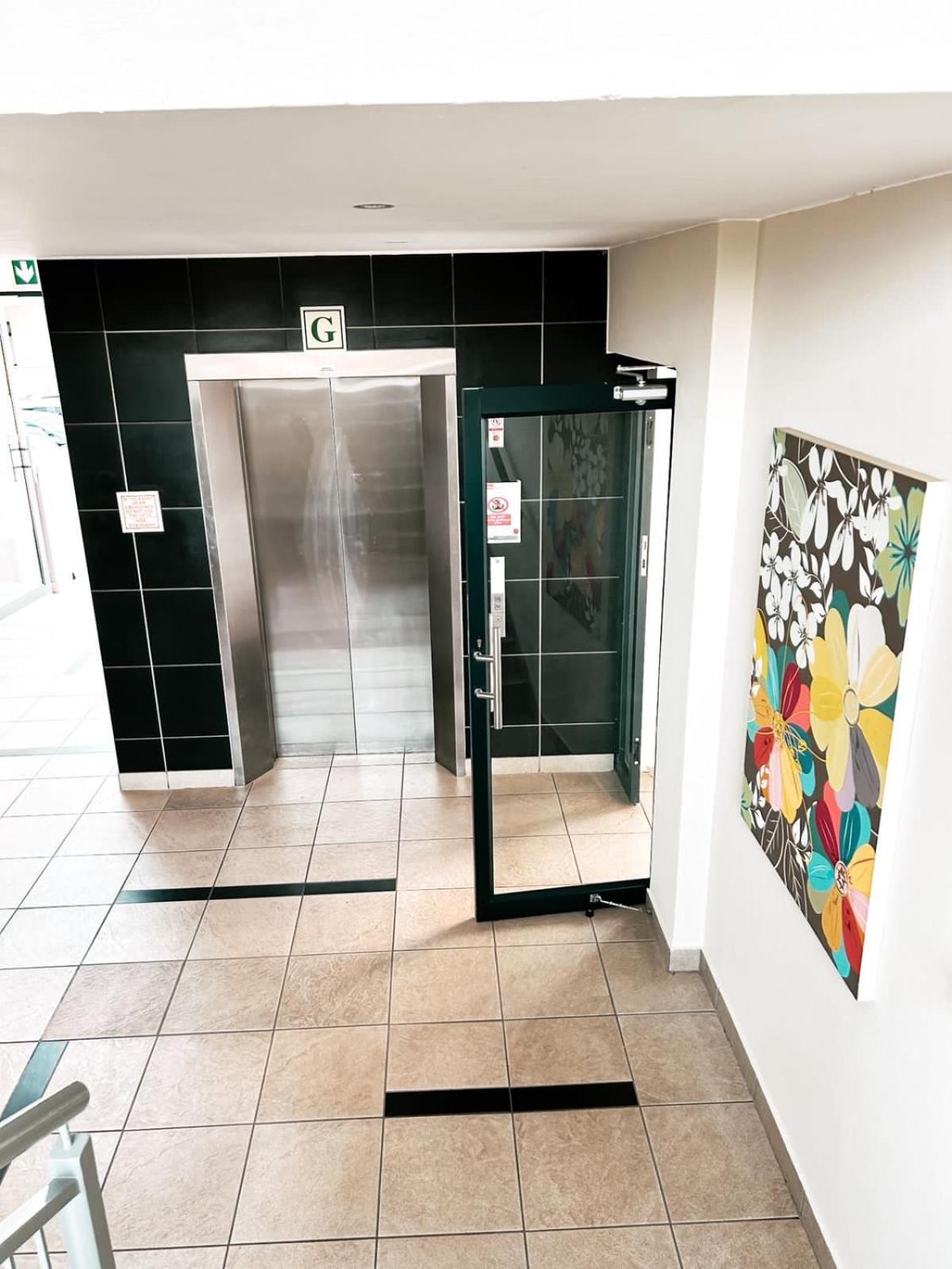 Apartment Staycation Sandton Johannesburg