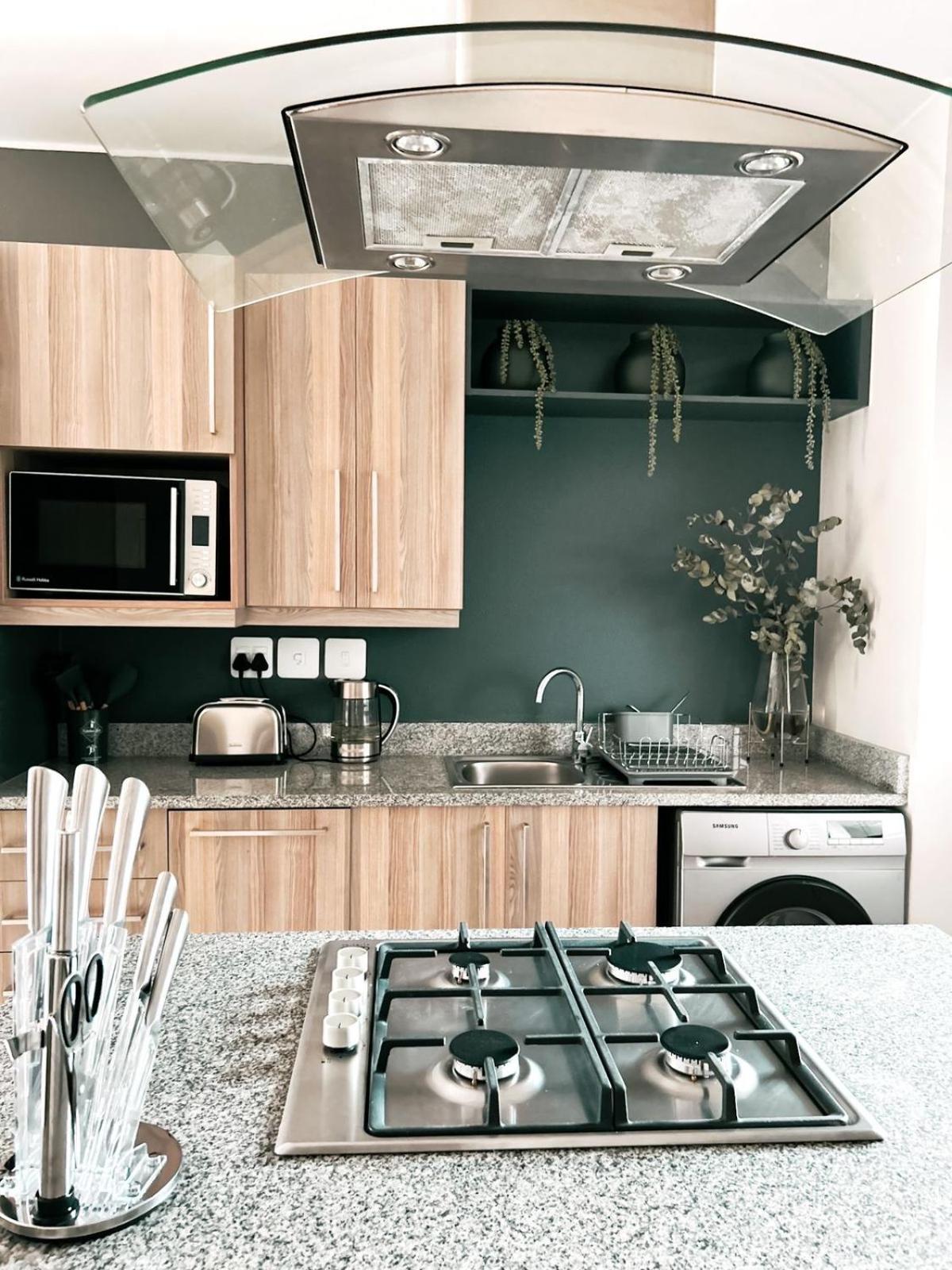 Apartment Staycation Sandton Johannesburg