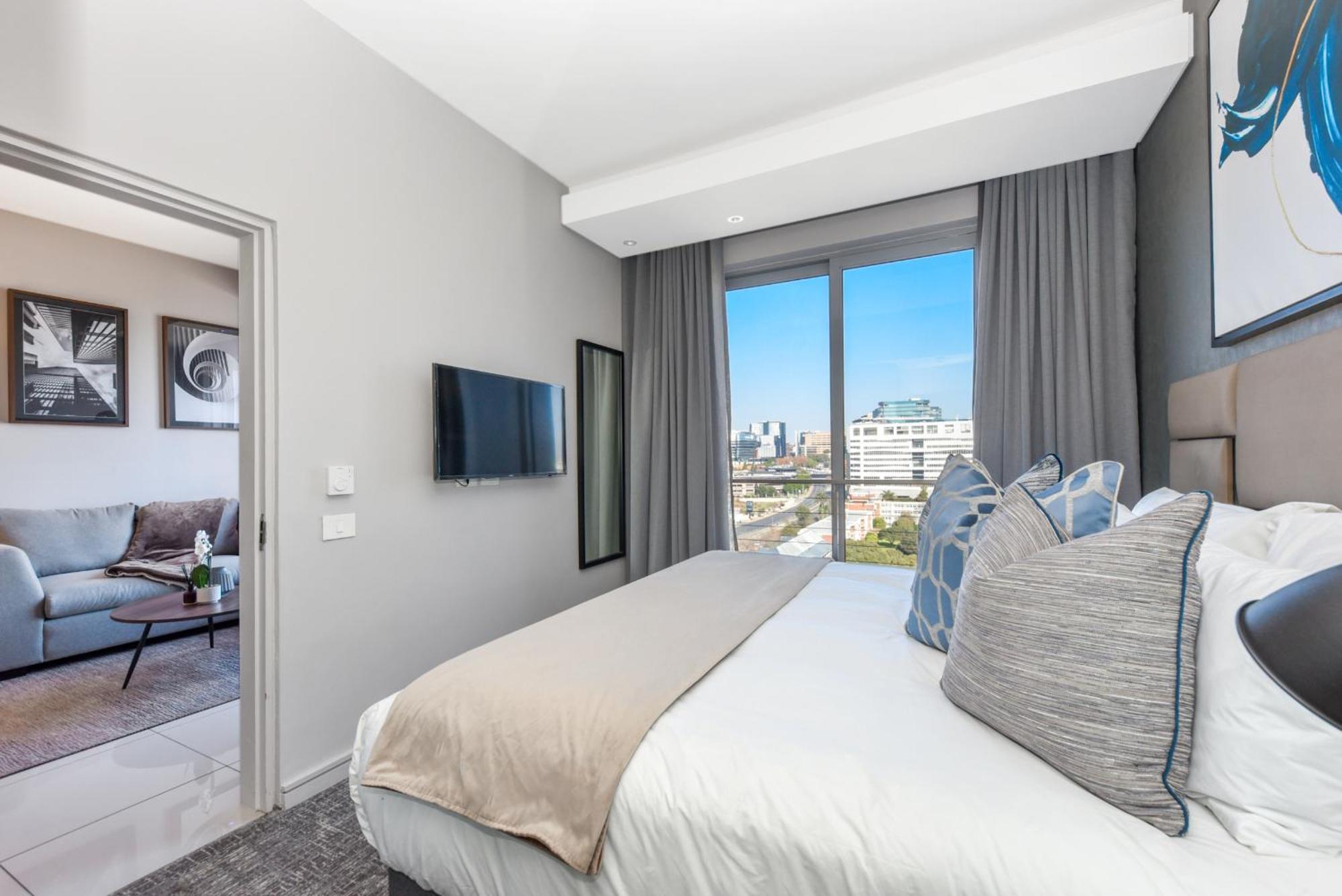 Apartment Chic In 5 Star