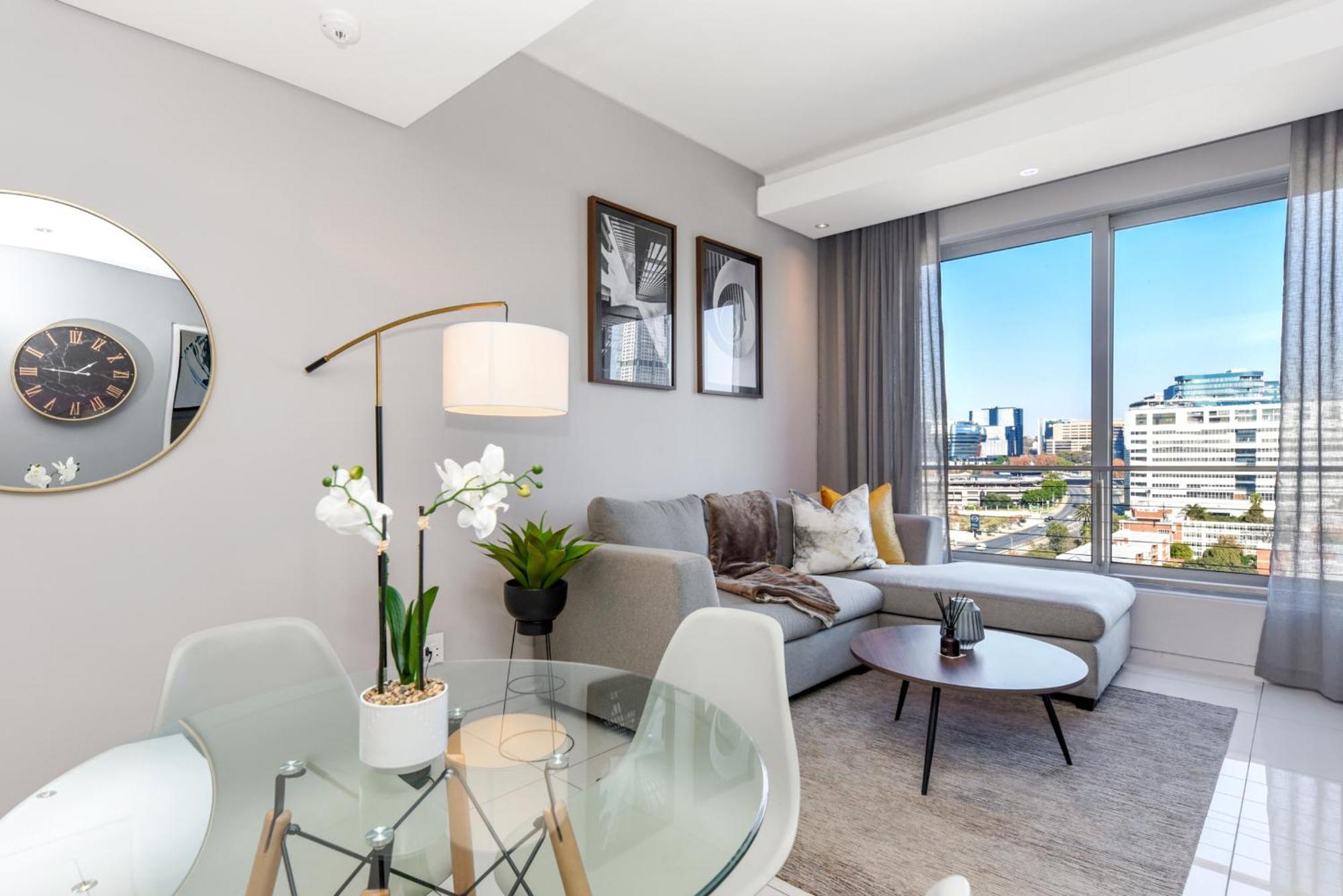 Chic In 5 Star Apartment Johannesburg