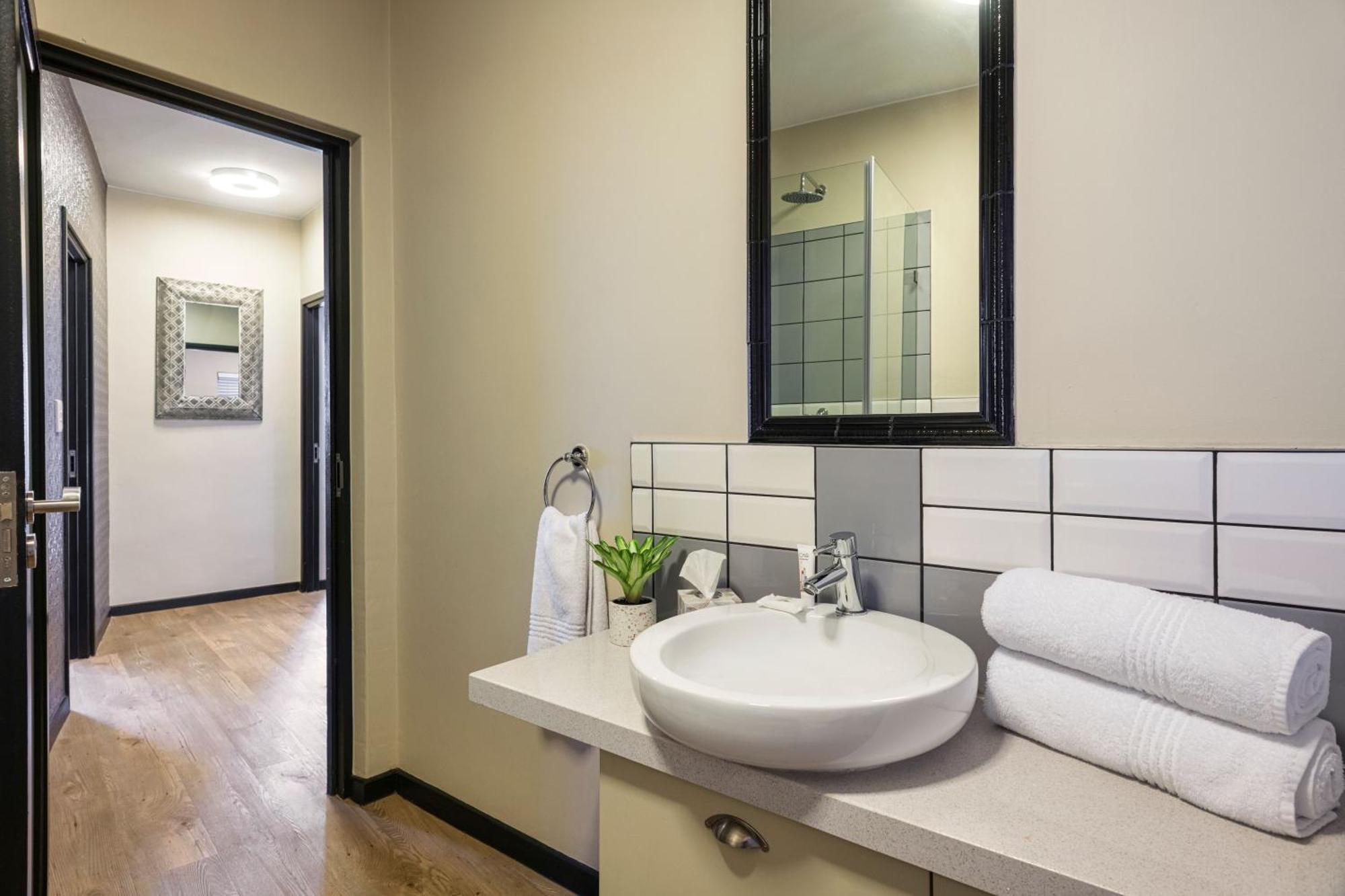 Apartment Cag The Vantage Rosebank
