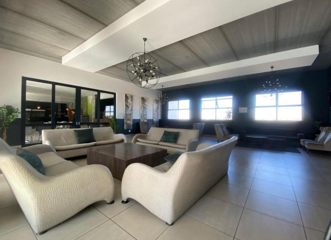 Cosy In Greenstone Hill *