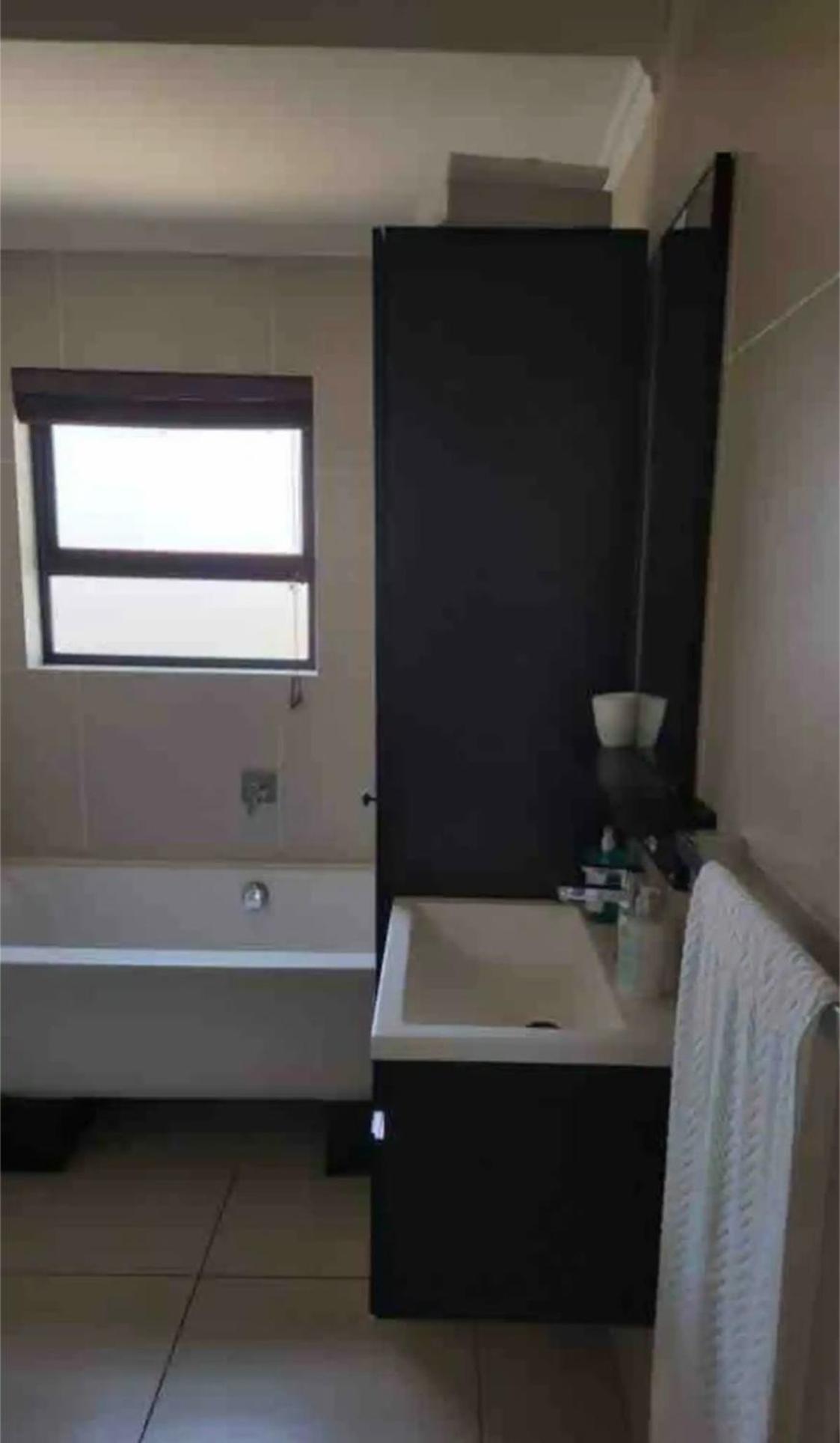 Cosy In Greenstone Hill Apartment
