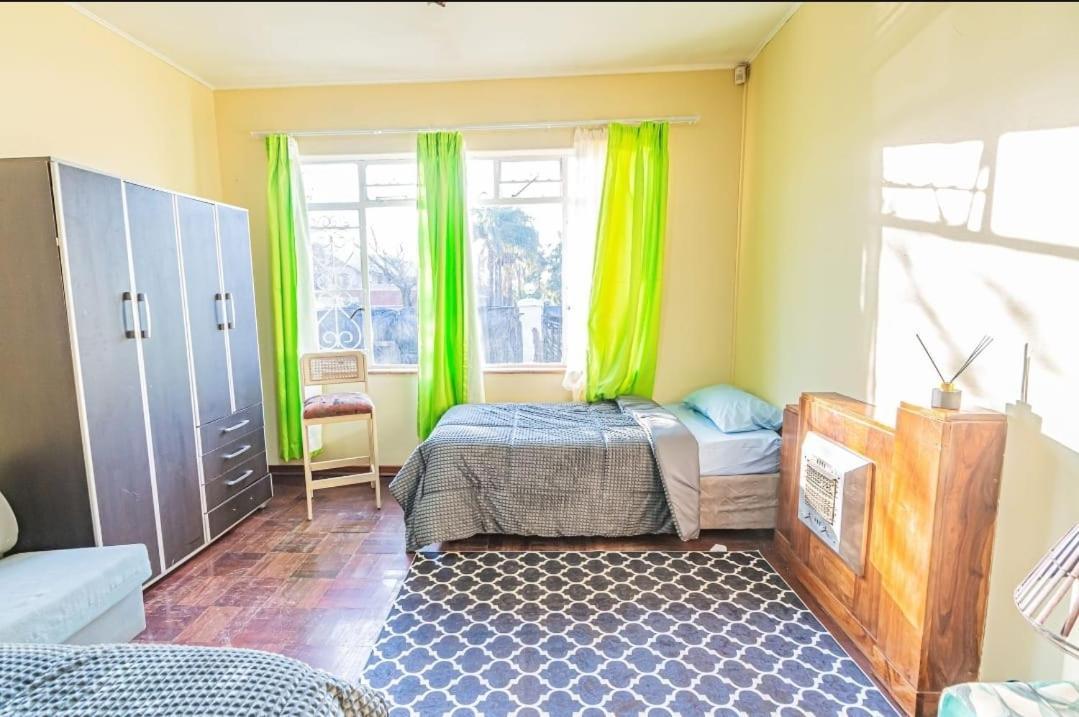 Lilolo Mansion Johannesburg