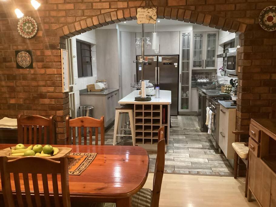 Suburban Tranquility Holiday home Johannesburg