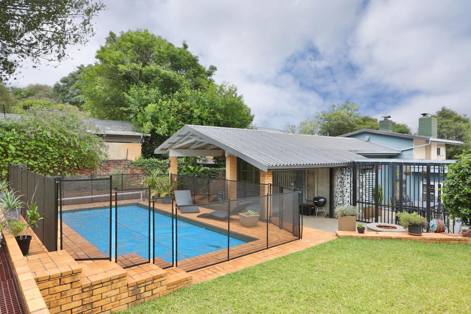 Guest house Four C's Guest Units In Craighall Park