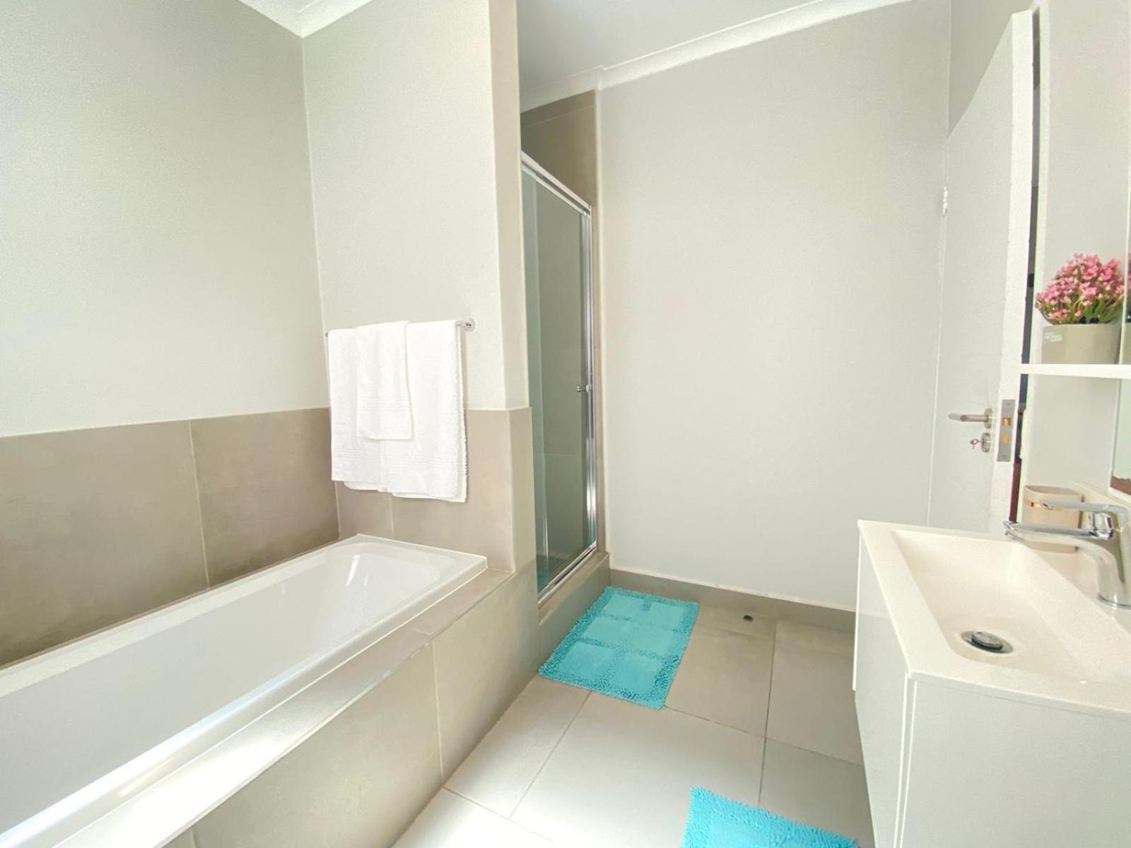 Apartment Beautiful 2 Bed, 2 Baths