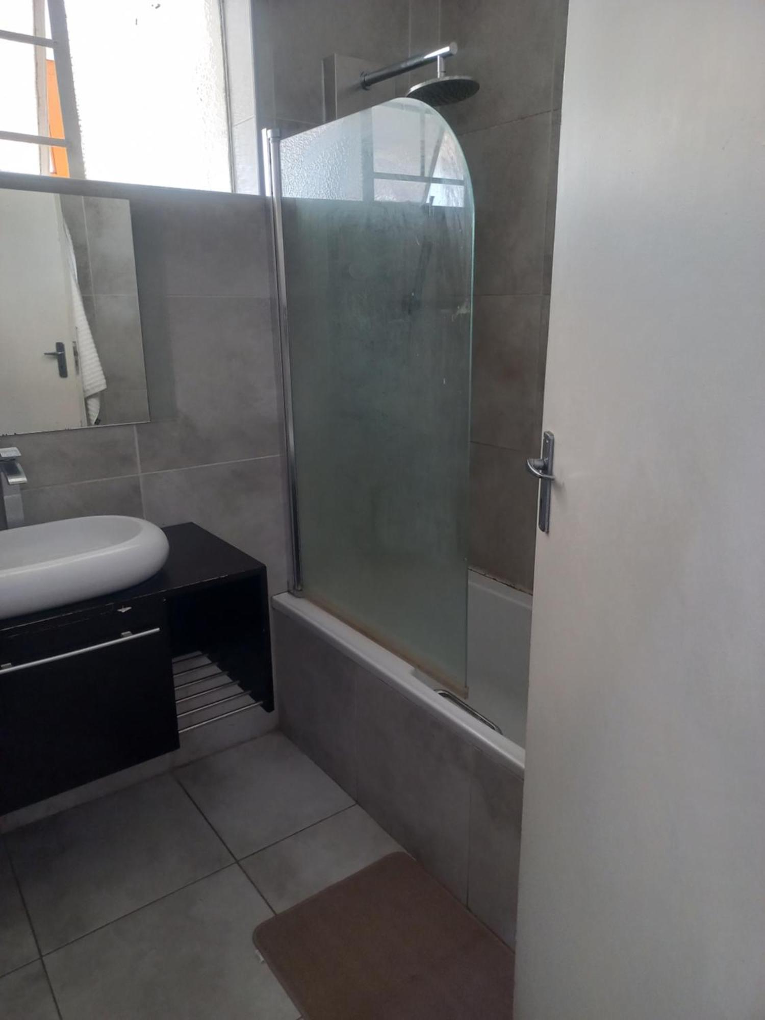 Guest house Triple T *