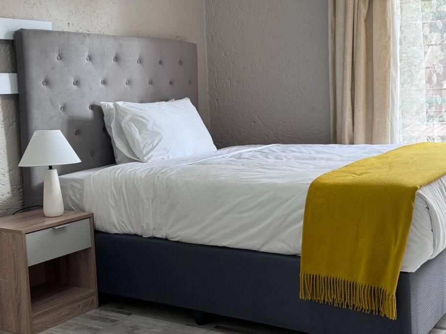 46 On Marble Arch 2 Bedroom Morningside *
