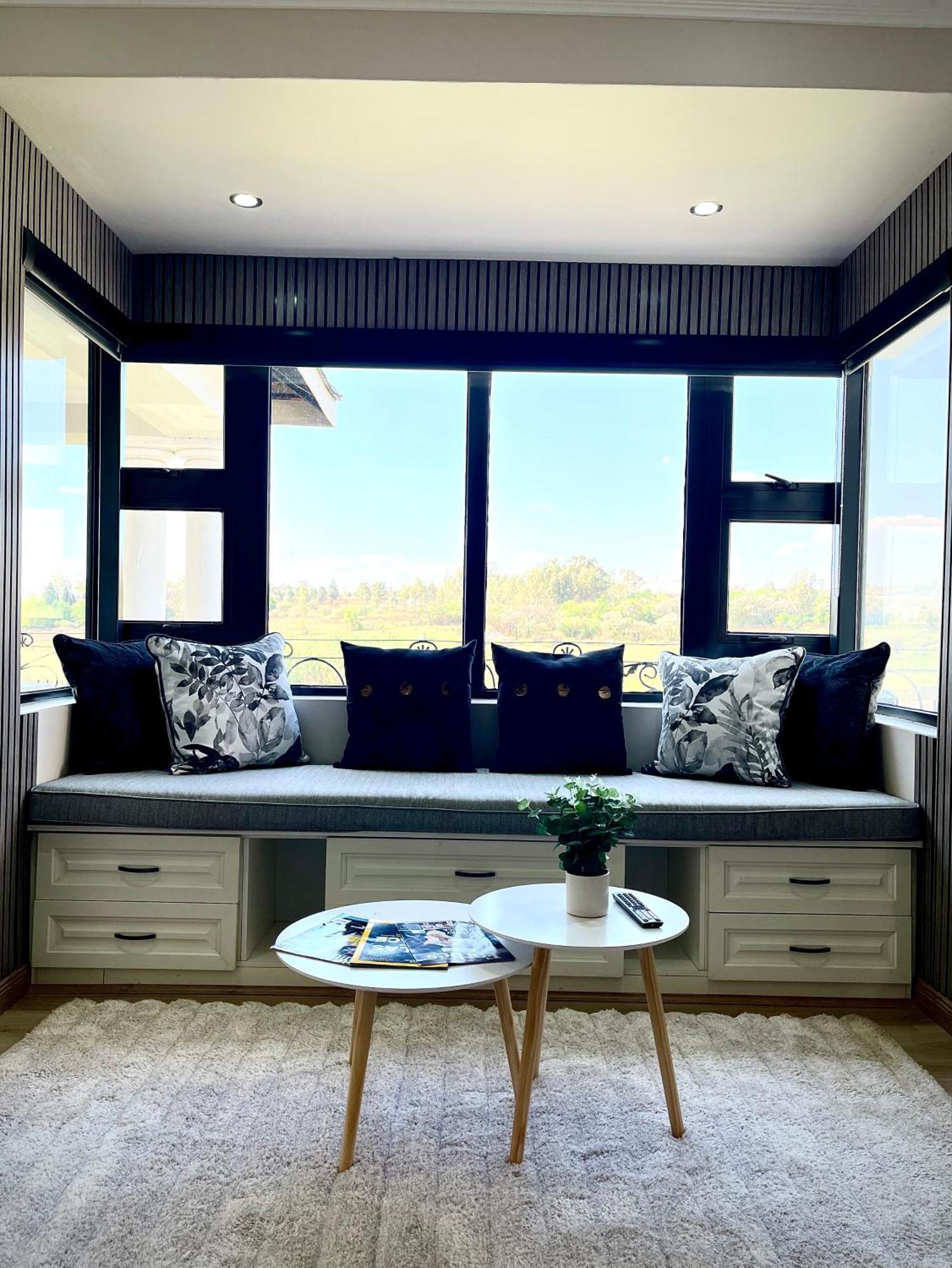Tasha Luxury Suites, Lanseria Nhà khách Johannesburg