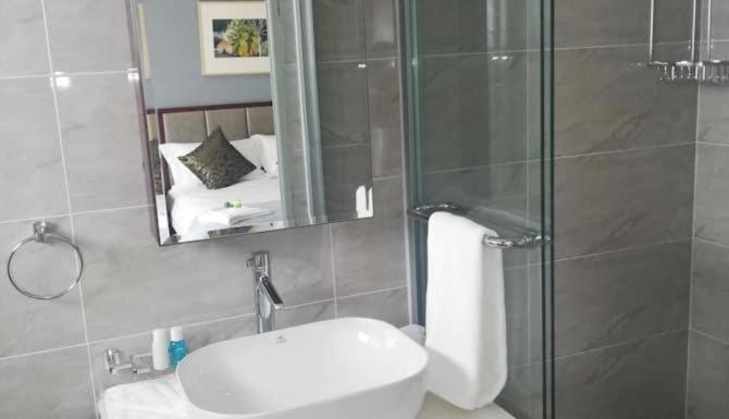 Atlantic Pearl Rivonia Guest house
