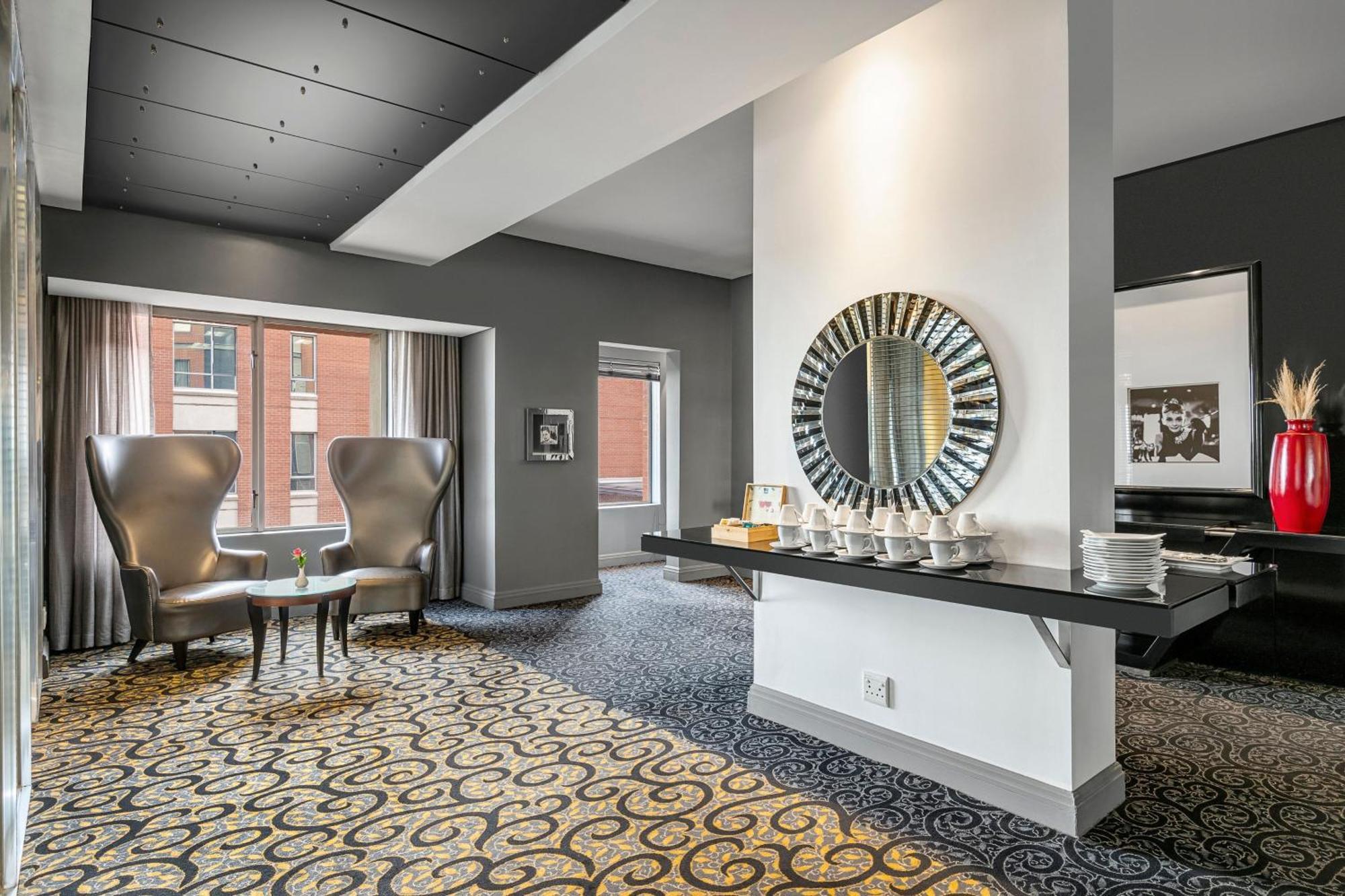 Hotel Protea Fire & Ice! By Marriott Melrose Arch Johannesburg