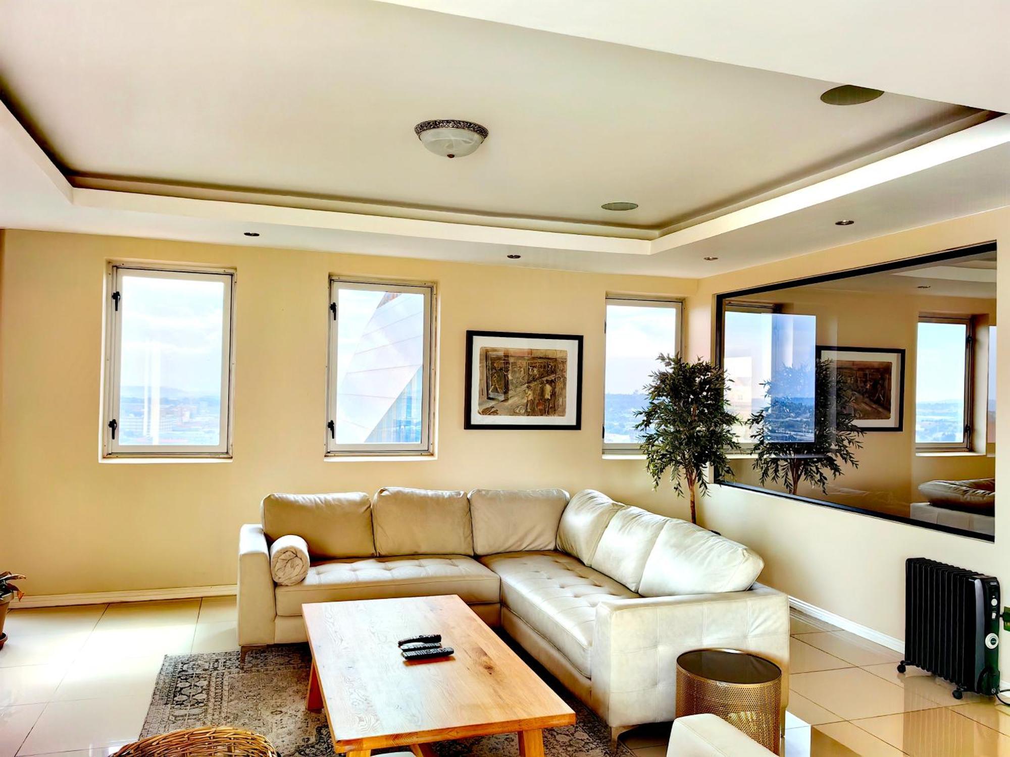 Khách sạn hẻo lánh 4 On Pritchard Luxury *