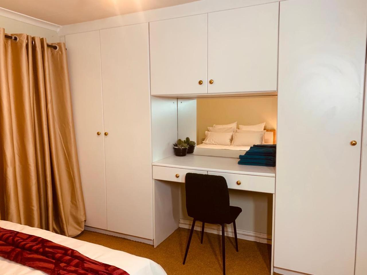 Guest house Afrikawisa@rosebank *