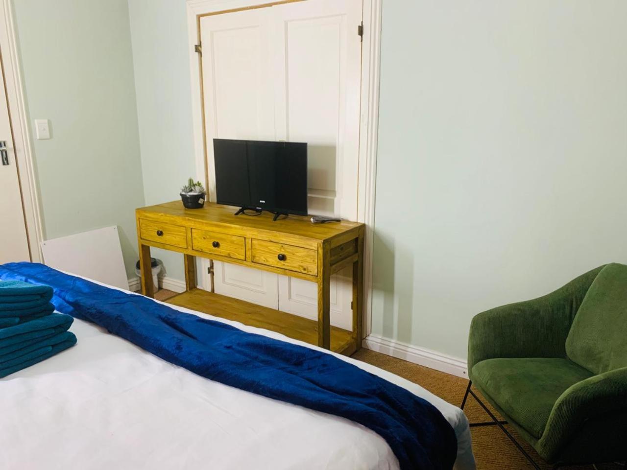 Guest house Afrikawisa@rosebank Johannesburg