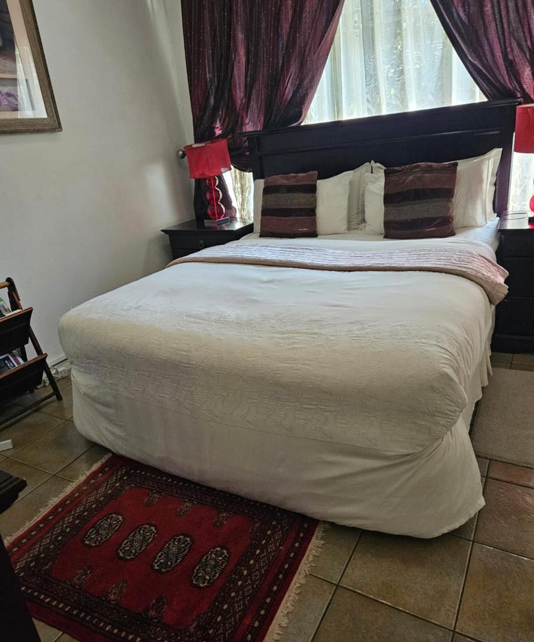 Guest house The Royal Guest Johannesburg