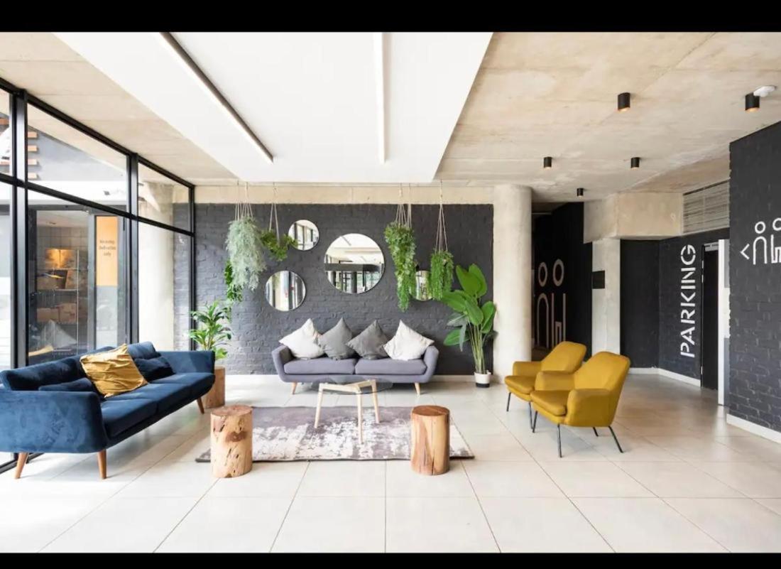 Apartment Maboneng Modern Style *