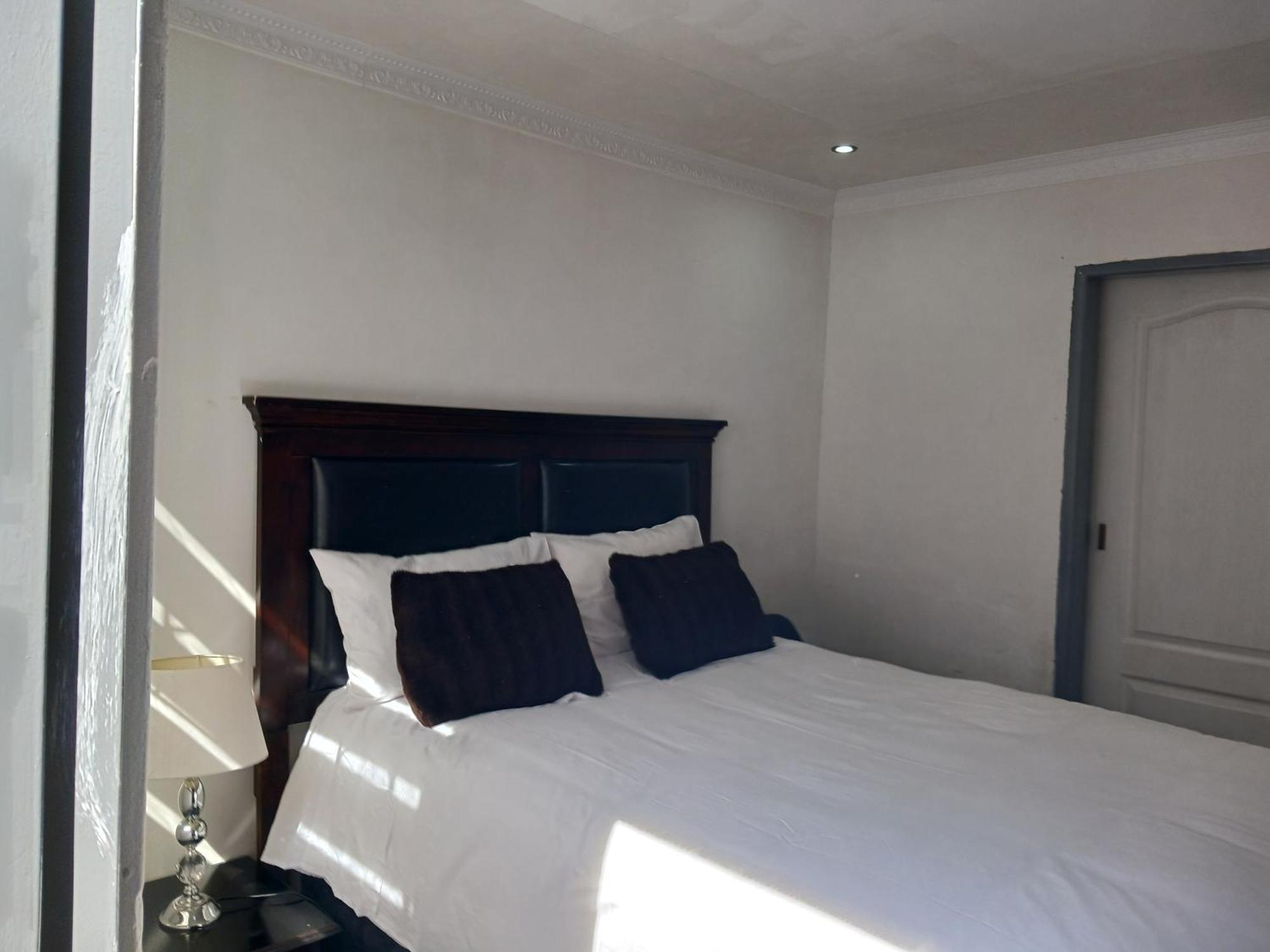 Russell's Rest * Johannesburg