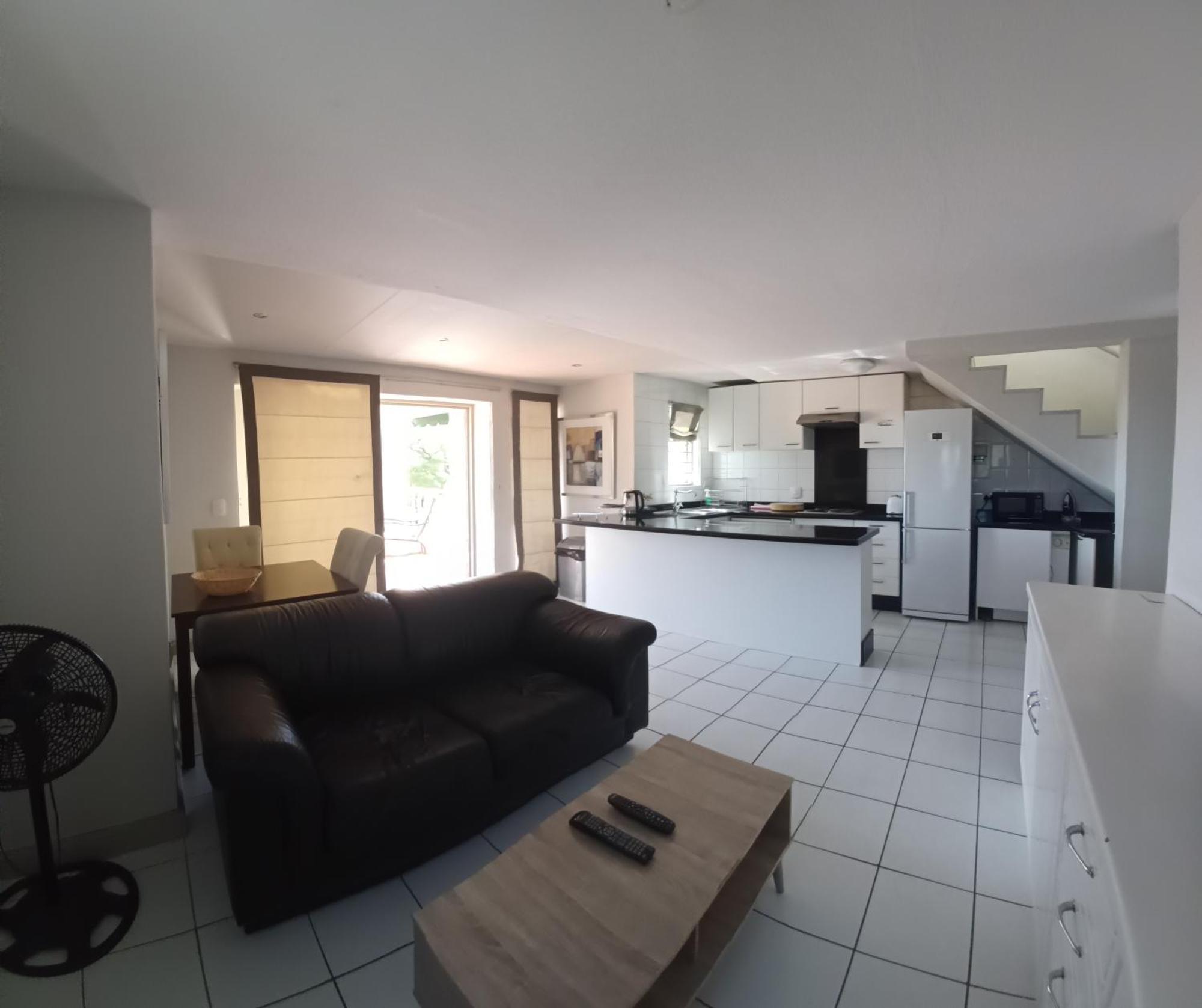 Mount Royal 09 - Large 1 Bed With Balcony