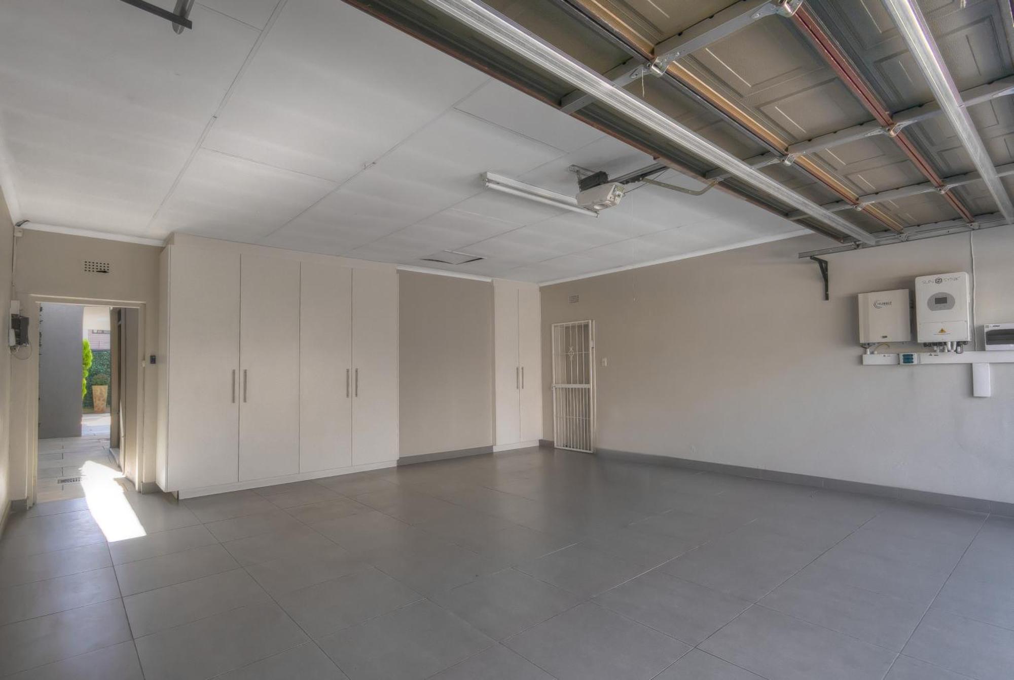 13 Sandown Valley, Sandton *
